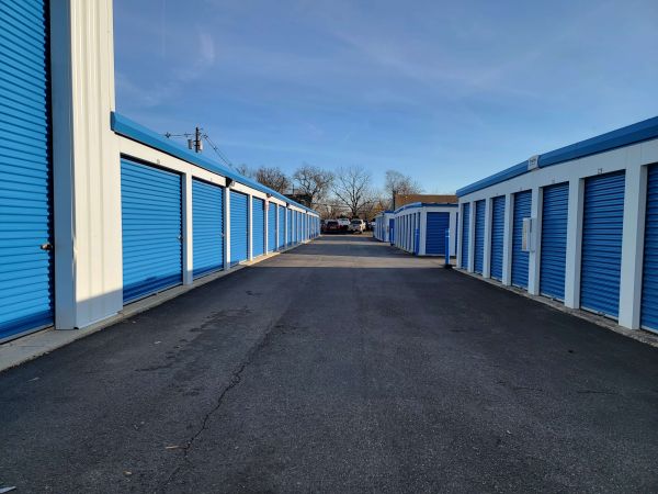Storage Sense - Hi-Nella - 705 Warwick Road