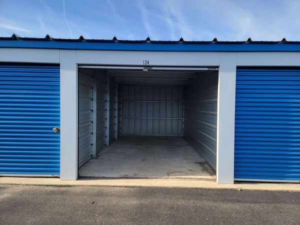 Storage Sense - Hi-Nella - 705 Warwick Road