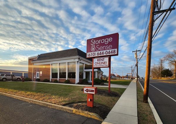 Storage Sense - Hi-Nella - 705 Warwick Road