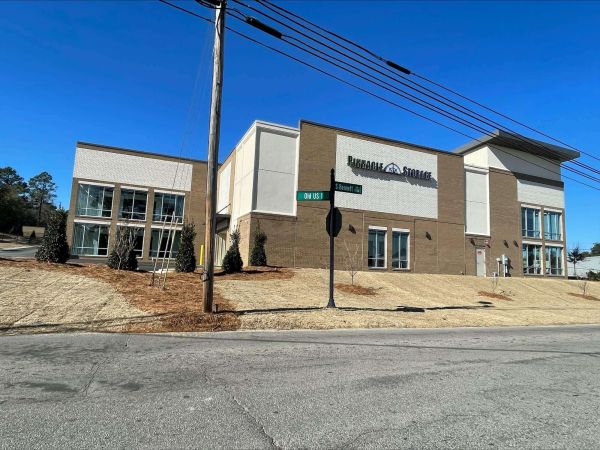Pinnacle Storage - Southern Pines - 240 Bell Avenue