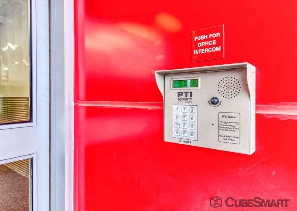 CubeSmart Self Storage -MD Frederick East South St - 811 East South Street