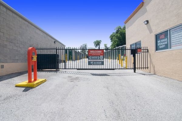 Public Storage - Ocala - 310 NE 25th Ave - 310 NE 25th Ave