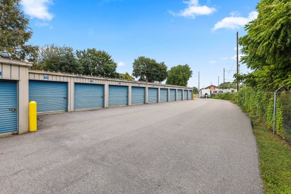 Storage Sense - Bird in Hand - 249 Railroad Avenue