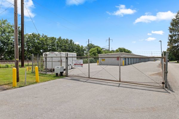 Storage Sense - Bird in Hand - 249 Railroad Avenue