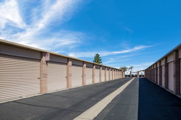 StorQuest - Glendale / Union Hills - 6310 West Union Hills Drive