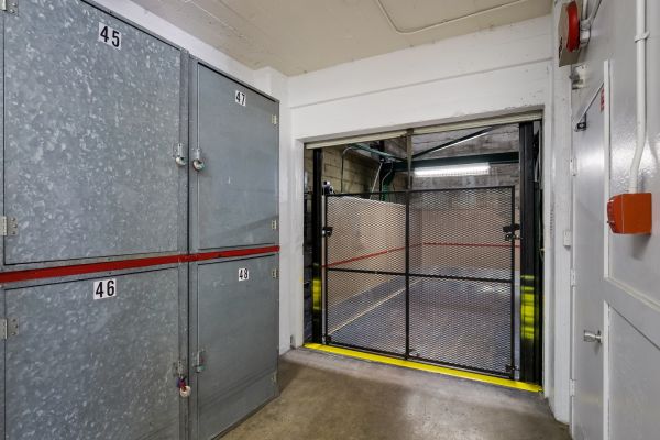 StorQuest - Oakland/Shattuck - 4601 Shattuck Avenue