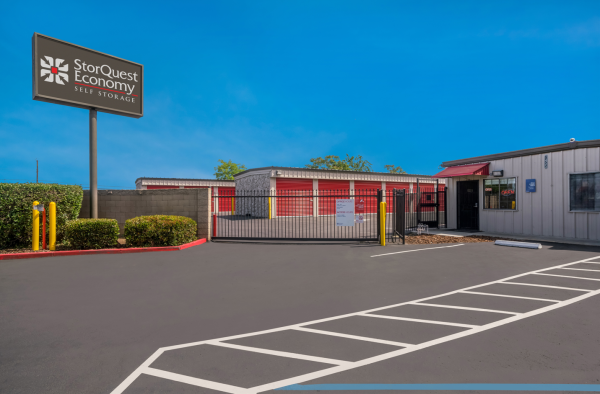 StorQuest Economy - Sacramento / S Stockton - 7455 Stockton Boulevard