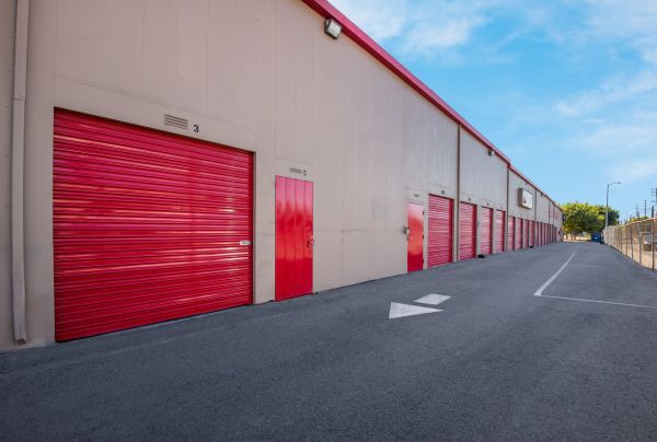 StorQuest - Canoga Park / Canoga - 7700 Canoga Avenue