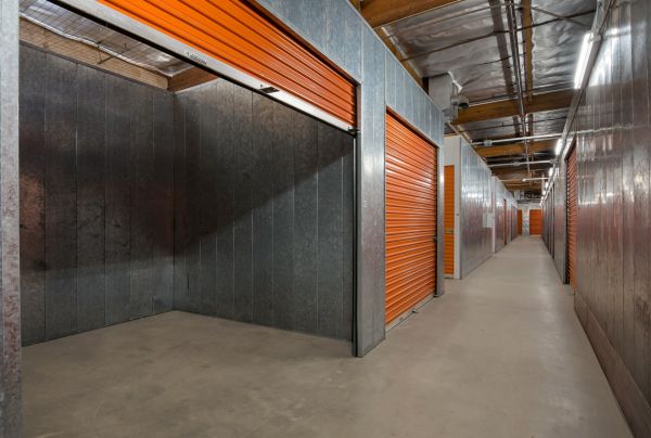 StorQuest - Canoga Park / Canoga - 7700 Canoga Avenue