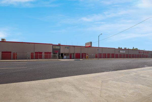 StorQuest - Canoga Park / Canoga - 7700 Canoga Avenue