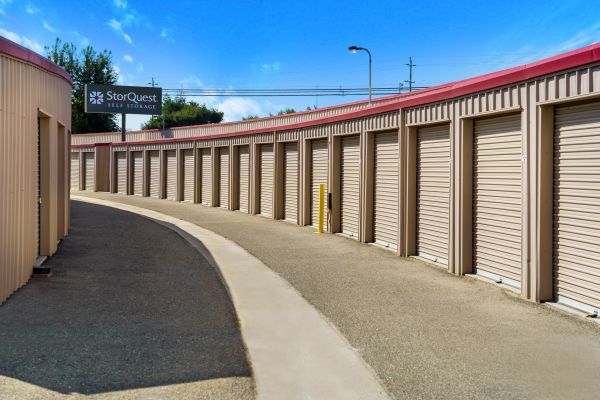 StorQuest - Ripon / Milgeo - 640 West Milgeo Avenue