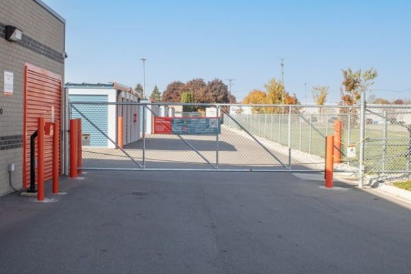 Public Storage - Chesterfield - 47555 Gratiot Ave - 47555 Gratiot Ave