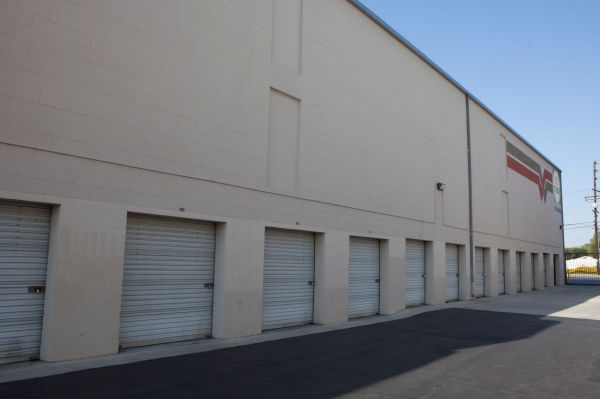 EZ Storage Desoto, L.P. - 9420 De Soto Avenue