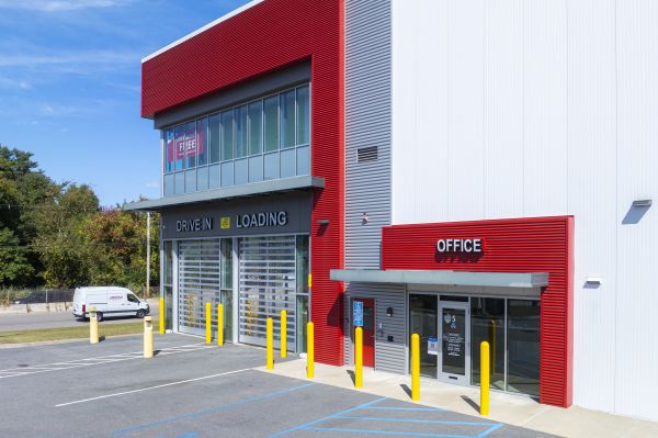 Devon Self Storage - 9180 - Walpole - 5 Foxhill Drive