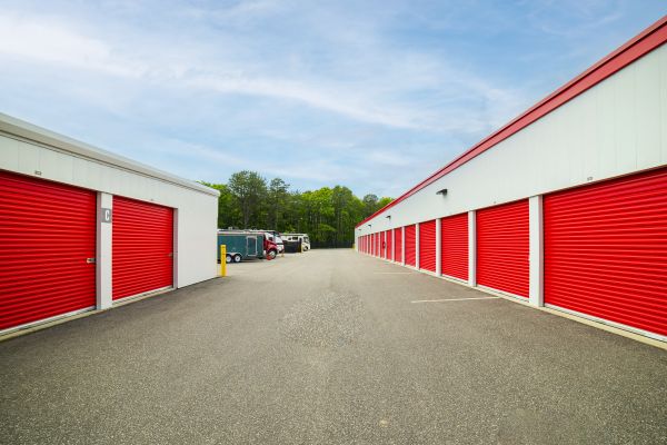 Devon Self Storage - 9179 - Yaphank - 84 Long Island Avenue
