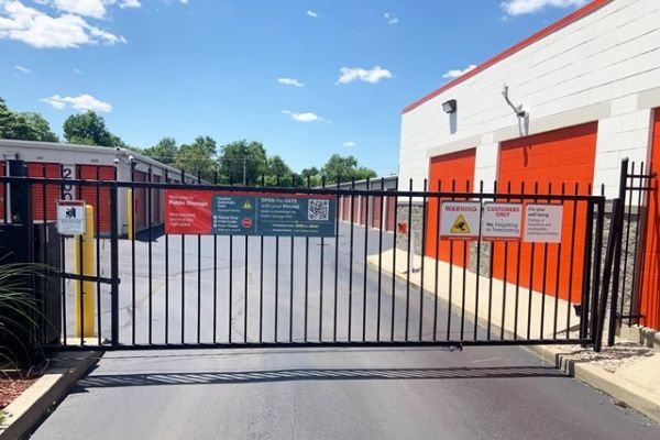 Public Storage - Indianapolis - 5030 N Keystone Ave - 5030 N Keystone Ave