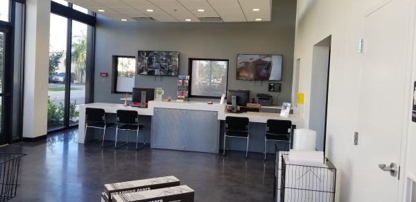 Sentry Self Storage - Hollywood - 2060 Coolidge Street