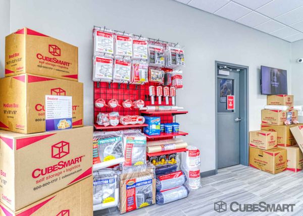 CubeSmart Self Storage FL Altamonte Springs Orange Ave - 750 Orange Avenue