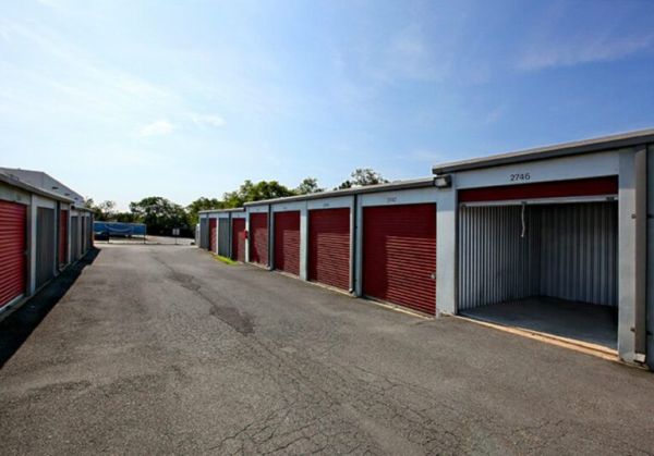 Gude Self Storage- Rockville - 851 East Gude Drive - 851 East Gude Drive
