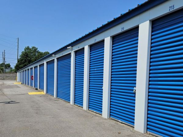 Extra Space Storage - 2108 - North Vernon - N State Highway 7 - 3805 N State Highway 7