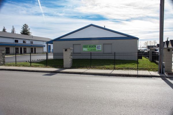 Extra Space Storage - 2117 - Bloomington - Dodds St - 227 West Dodds Street