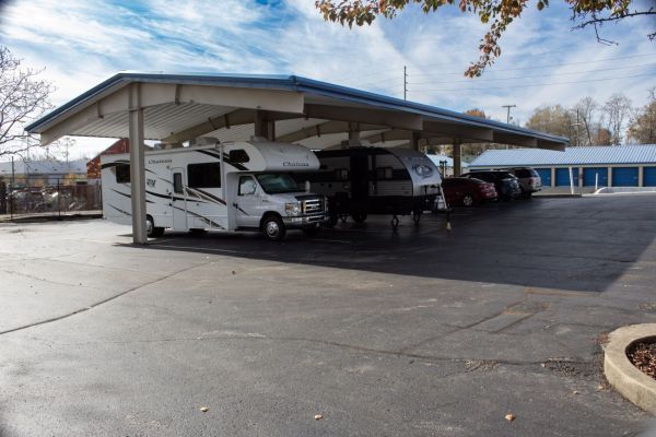 Extra Space Storage - 2117 - Bloomington - Dodds St - 227 West Dodds Street
