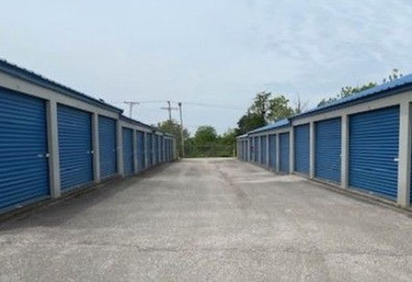 Extra Space Storage - 2126 - Bedford - Bundy Lane - 1312 Bundy Lane