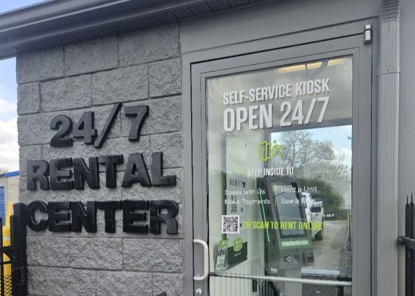 Extra Space Storage - 2127 - Bedford - O Street - 909 O Street