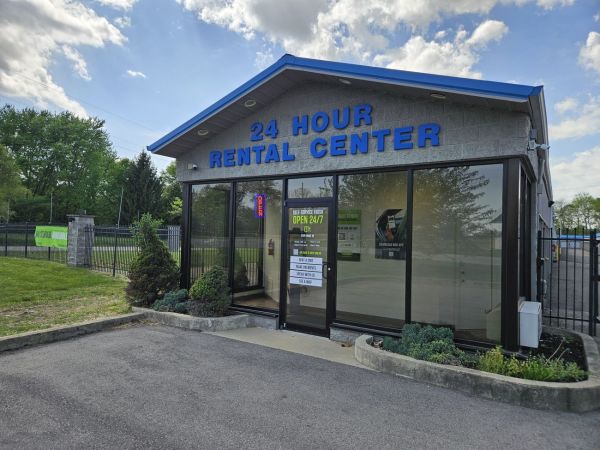 Extra Space Storage - 2187 - Columbus - State St. -  4360 E State St