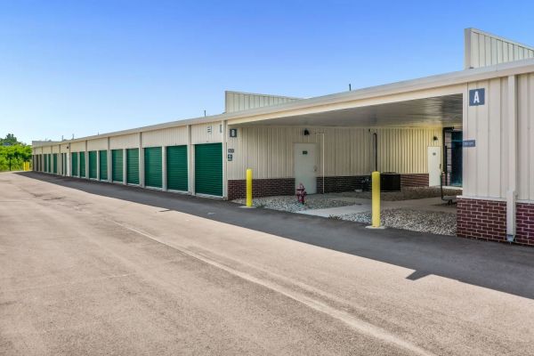 Extra Space Storage - 7846 - Indianapolis - Raceway Road - 2255 South Raceway Road