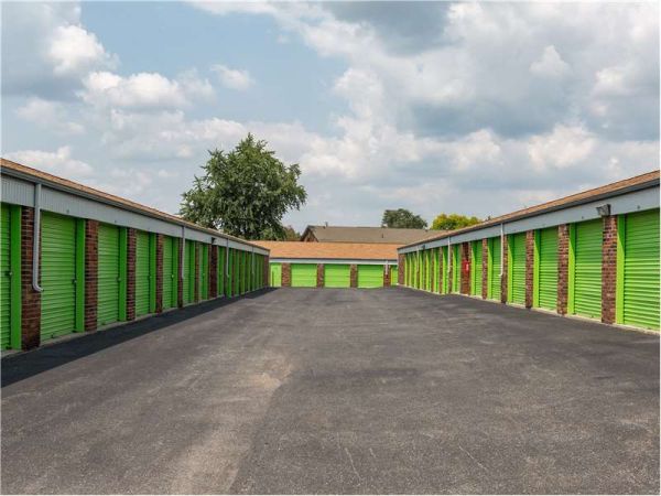 Extra Space Storage - 0432 - Indianapolis - E Stop 11 Rd - 2420 East Stop 11 Road