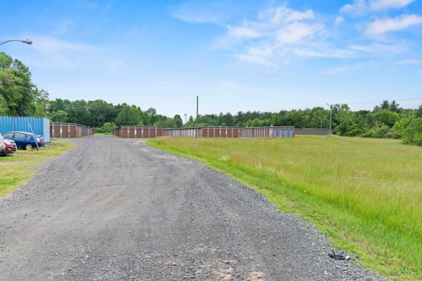 Pioneer Valley Storage - Stadium - Self Service - 333 Rocky Hill Road
