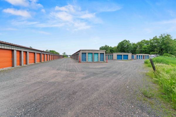 Pioneer Valley Storage - Stadium - Self Service - 333 Rocky Hill Road