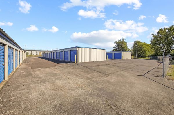 Storage Sense - Chapel Hill - Self Service - 5224 Nashville Highway