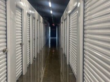 Storage Sense - Cheshire - Highland - 1490 Highland Avenue