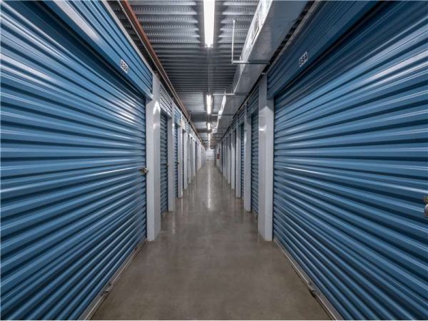 Extra Space Storage - 1395 - Indianapolis - Southport Rd-Kildeer Dr - 4049 Kildeer Drive