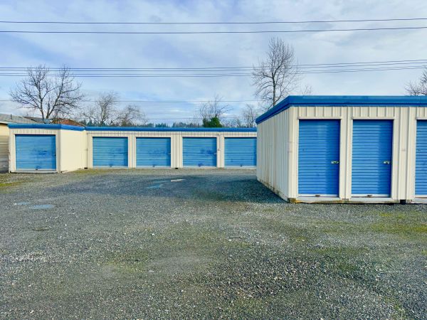 Money Saver Storage- Interstate - 253 Southwest Interstate Avenue
