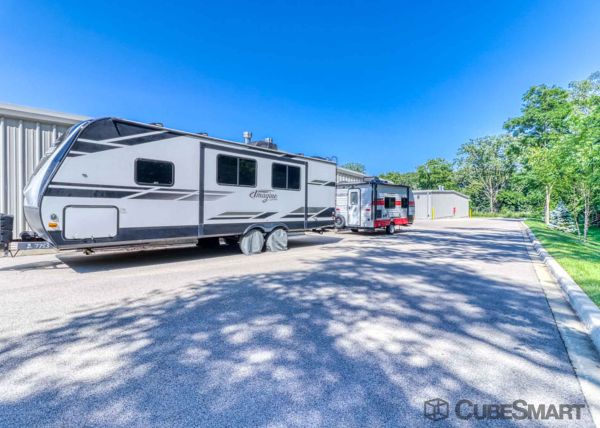 CubeSmart Self Storage IL Beach Park N Sheridan Rd - 37021 North Sheridan Road
