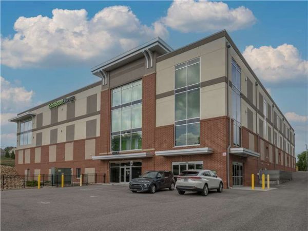 Extra Space Storage - 1935 - Knoxville - Middlebrook Pike - 8627 Middlebrook Pike