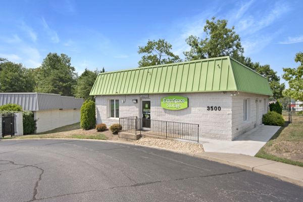 Extra Space Storage - 1947 - Woodbridge - Commission Ct - 3500 Commission Court