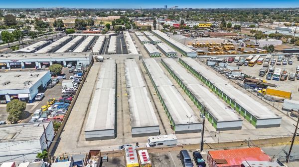 Extra Space Storage - 1983 - Santa Ana - Sullivan St - 280 North Sullivan Street