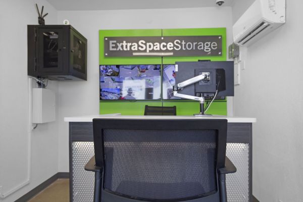 Extra Space Storage - 1984 - Santee - Woodside Ave - 10835 Woodside Avenue