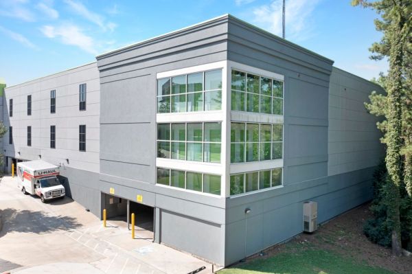 Extra Space Storage - 1985 - Marietta - 2141 Powers Ferry Rd - 2141 Powers Ferry Road