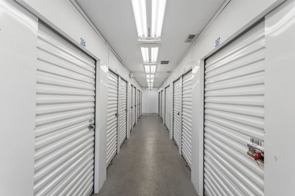 Extra Space Storage - 2191 - Jeffersonville - 1713 1/2 E 10th St - 1713 1/2 East 10th Street