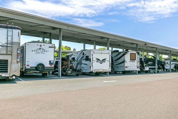 Extra Space Storage - 7418 - Lakeland - Drane Field Rd - 2701 Drane Field Road