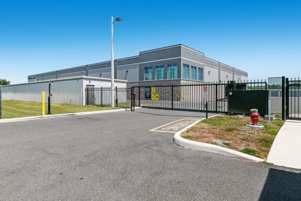 Extra Space Storage - 7425 - Lakeland - Shepherd Rd - 2035 Shepherd Road