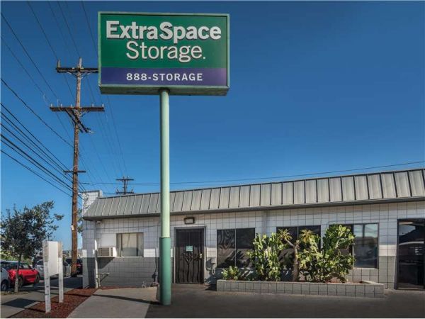 Extra Space Storage - 1031 - Glendale - San Fernando Road - 5120 San Fernando Road