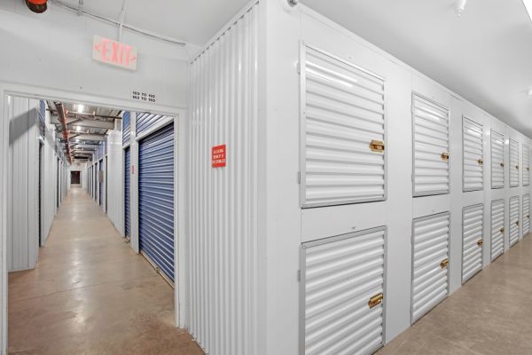Extra Space Storage - 8008 - Sherman Oaks - Sepulveda Blvd - 5225 Sepulveda Boulevard