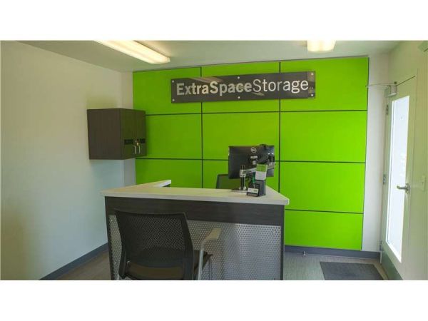 Extra Space Storage - 1111 - Palmdale - Sierra Hwy - 37352 Sierra Highway