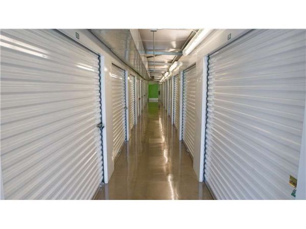 Extra Space Storage - 1111 - Palmdale - Sierra Hwy - 37352 Sierra Highway